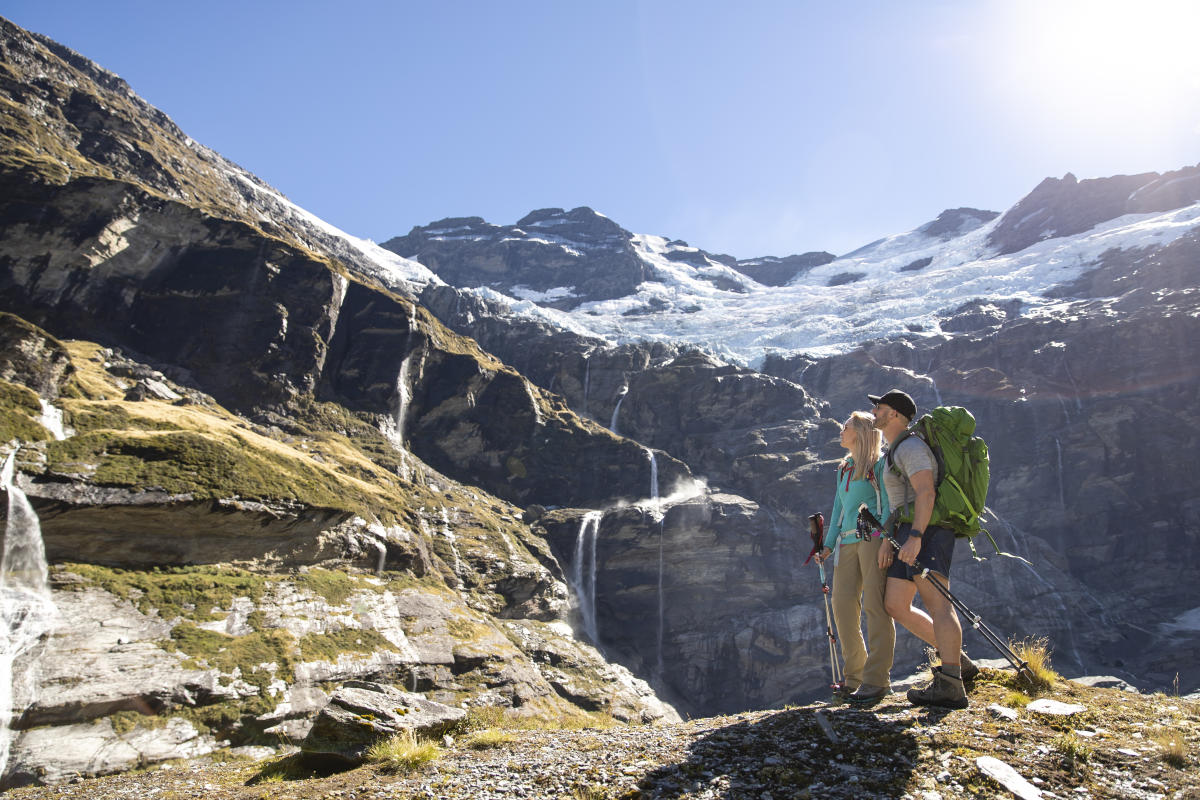 The Best Scenic Hikes Near Queenstown — Big Views, Short Drives & Easy Access